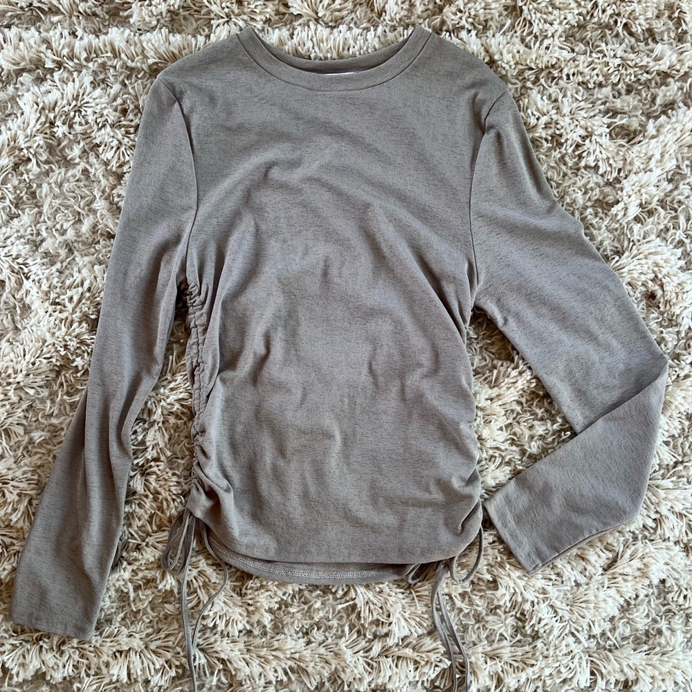 TopShop - Women's Gray Long Sleeve Top